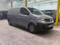 VAUXHALL VIVARO