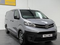TOYOTA PROACE