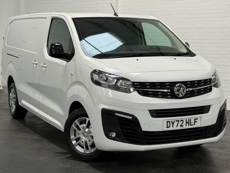 VAUXHALL VIVARO