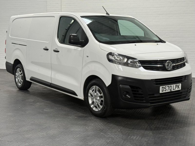 VAUXHALL VIVARO
